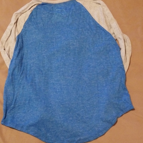 Top - Picture 2 of 3